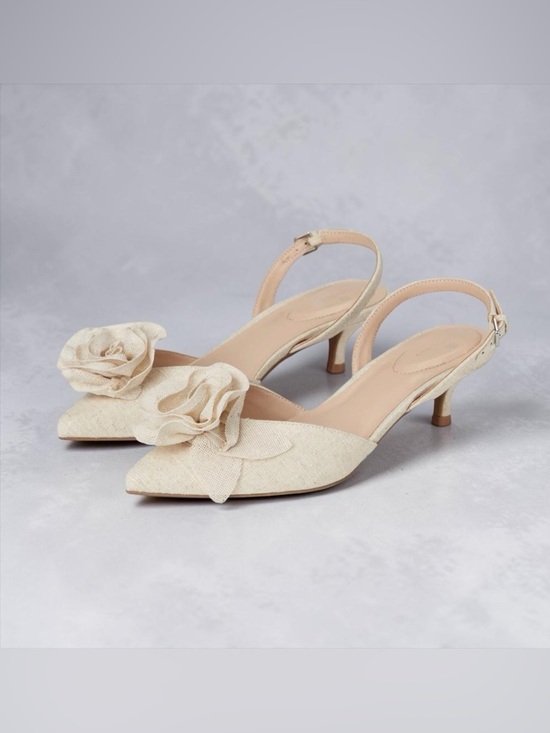 Bandolino Shoes - Bandolino Miller Rosette Halter Kitten Heel natural slingback pumps, NEW